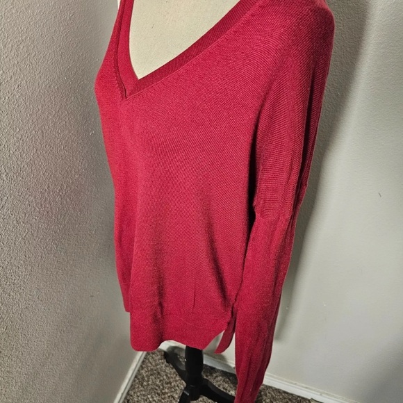 Lucky Brand Women's Cream V-Neck Sweater, X-Large - Picture 13 of 15